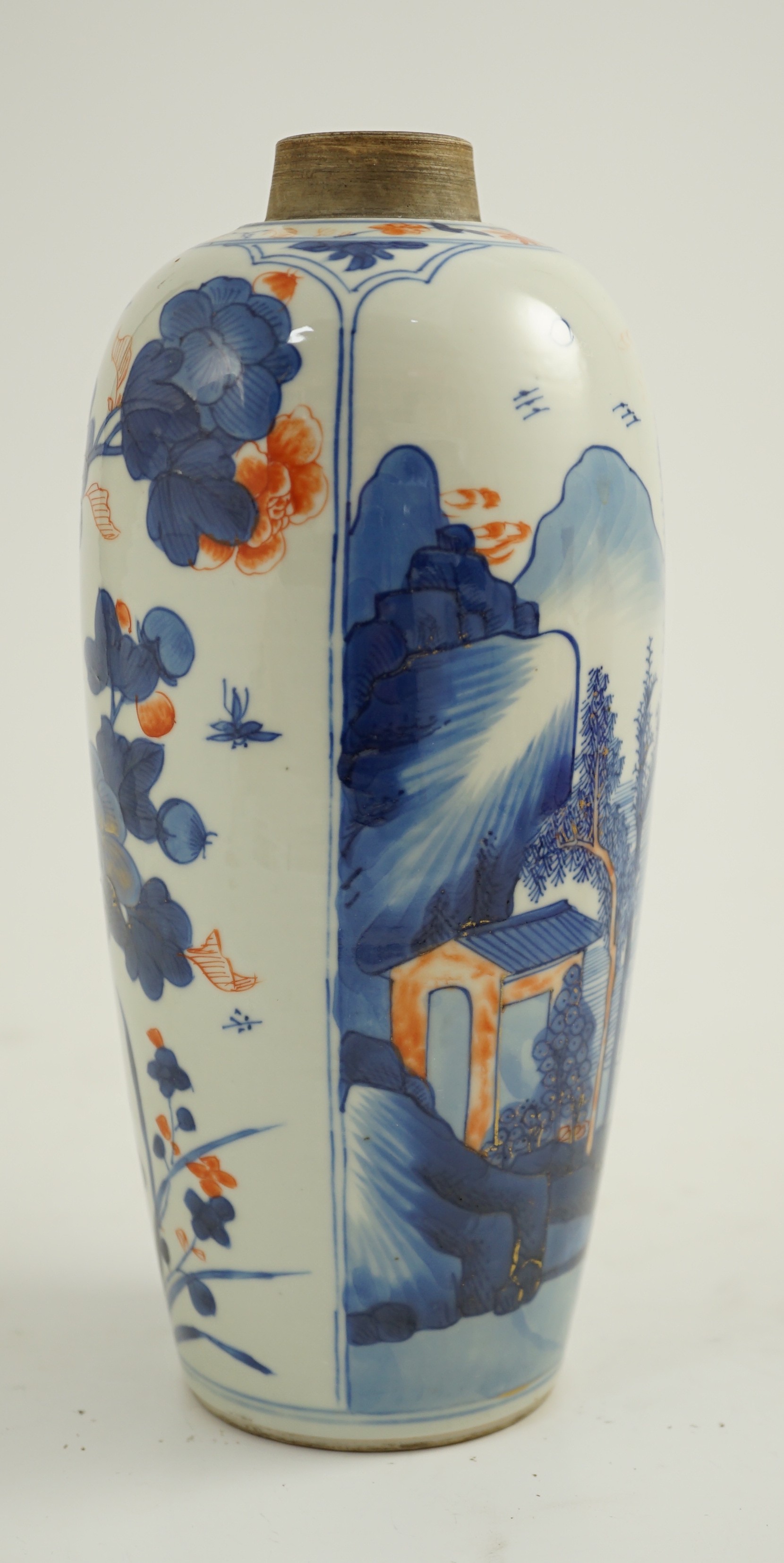 A Chinese Imari tall ovoid jar, Kangxi period, 24cm high